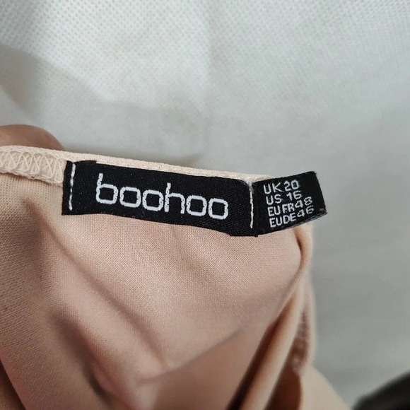 Boohoo Beige Surplice V-neck Mini Dress Women Size 16 Short Sleeve FLAW - Picture 5 of 8